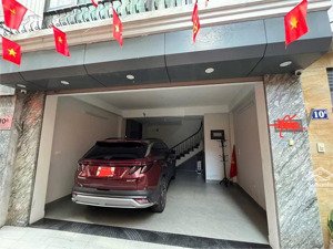 cho thuê nhà nc bồ đề 40m x5t, full nội thất xịn xò, 16 tr/th