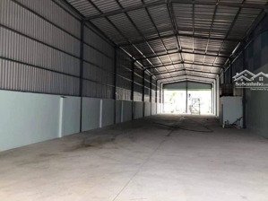 cho thuê xưởng 900m2. điện 3pha. giá 40tr/tháng.