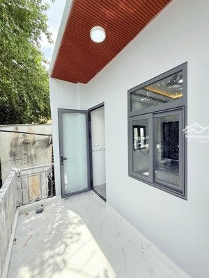 nhà mới, mua ở ngay- hẽm xe hơi- chỉ hơn 4 tỷ