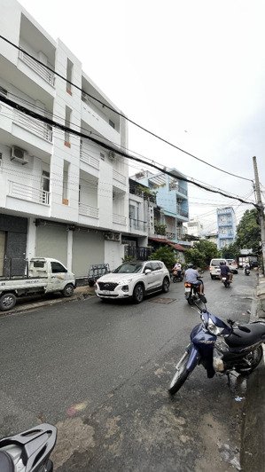 nhà góc 2 mặt tiền đường 10m bình long thông kinh doanh dt 5m x 16m, đúc 4 tấm