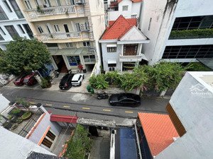 chính chủ cho thuê nhà mặt tiền phường thảo điền quận 2. dtsd 300m2 tiện kd giá tốt