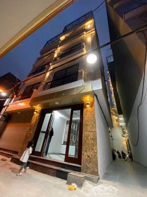 án nhà mặt ngõ phố hồ tùng mậu, 35m2, mặt tiền 4.7m, lô góc 2 mặt thoáng, nhỉnh 8 tỷ