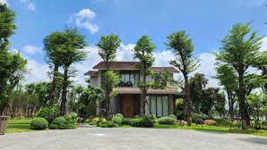 bán biệt thự rừng độc bản đầu tiên tại việt nam 220m2 nhà 1 hầm +2 tầng view hồ thiên