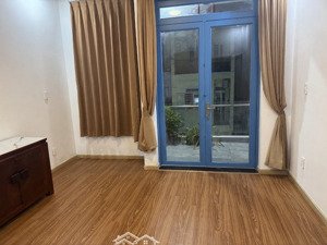 bán nhà gần vòng xoay phú hữu, q9 nhà đẹp, shr, giá 5.2 tỷ