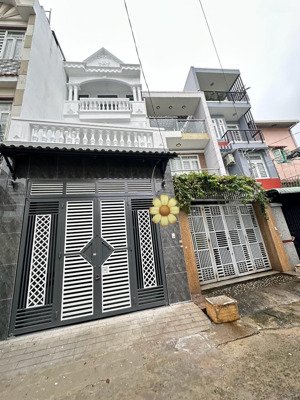 nhà 4 tầng đẹp hẻm thông xe hơi ngủ trong nhà thới an, q.12 shr, giá 6.25 tỷ tl