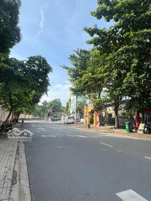 bán kín nhà mặt tiền đường ngô quang huy, p.thảo điên, quận 2, dt: (15x21m) 290m2, giá: 107tỷ tl