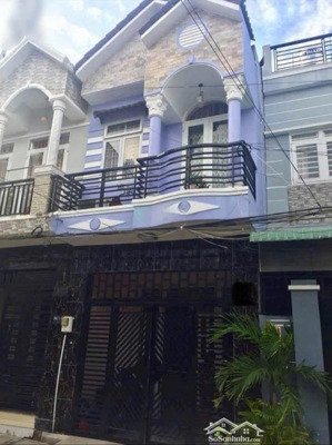 kẹt tiền bán gấp nhà 2 tầng 4x14.5m, giá chỉ 5.2 tỷ, đường xe hơi đào tông nguyên-tt nhà bè