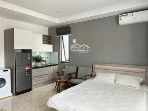 studio full nội thất, máy giặt riêng, thang máy gần đh ueh, y dược