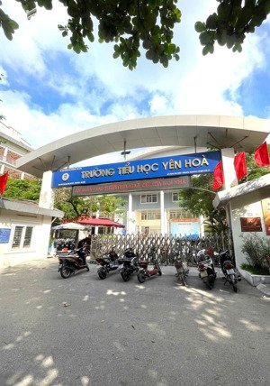 chính chủ bán nhà trung tâm cầu giấy - phân lô 6 tầng 53m2 - ô tô đỗ cửa - sát phố lớn