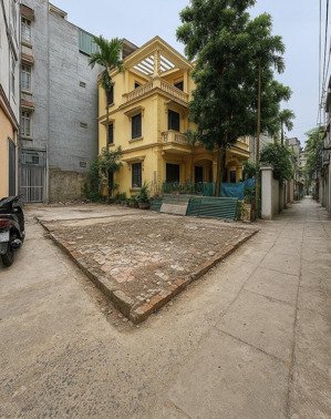 mảnh đất đẹp còn sót lại ở cổ nhuế -bắc từ liêm ,trung tâm quận -dt 60m ,vị trí mặt ngõ ô tô