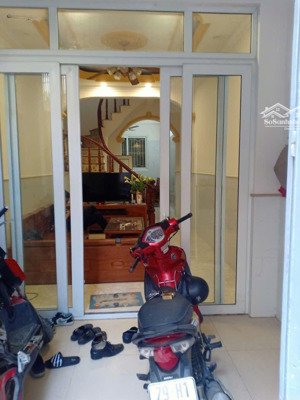 bán nhà số 47 ngõ 236/49 đại từ, 10,8 tỷ, 43m2, 5pn, 3wc, pháp lý đầy đủ