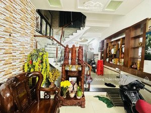 ngộp bán gấp nhà mặt tiền ngay chương dương -110m2(5.6x20) vuôn đẹp - 3 tầng bề thế chỉ 9 tỷ hơn