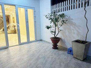 ngộp ngân hàng! nhà đẹp nội thất cao cấp, khu vip tôn thất tùng, 121m2, 3 tầng, chỉ 23 tỷ