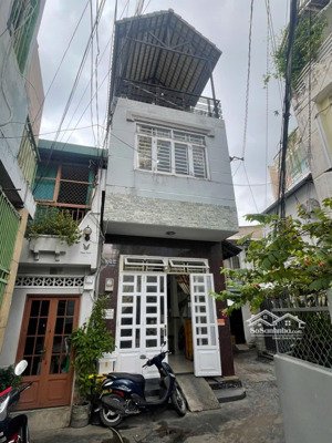 cho thuê nhà 3 tầng gần q1 dt 3,5x10m giá 12tr/th