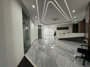 chính chủ cho thuê văn phòng cao cấp tại dịch vọng hậu, cầu giấy 160m2 giá siêu hời