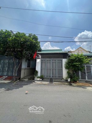 bán kiot + 4 phòng trọ giá rẻ gần vòng xoay an phú, thuận an