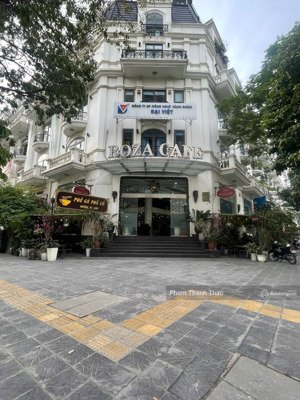 siêu phẩm lô góc mặt phố trần thái tông 200m2 x 2 tầng mt lô góc khủng 30m mọi mô hình ăn uống