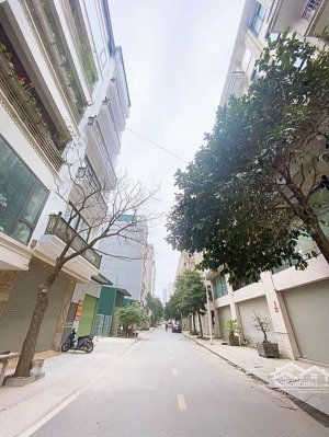 bán gấp nhà vạn phúc hà đông, 7 tầng thang máy, vị trí kinh doanh, 50m giá 23.3 tỷ