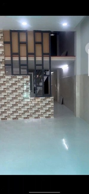 bán nhà 1 lửng hẻm c1 đường phạm hùng, 2,95 tỷ