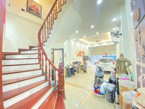 bán nhà mặt phố cù chính lan. kinh doanh - vỉa hè. mặt tiền 4.5m. giá 18.2 tỷ.