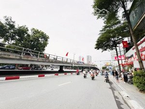 mặt phố tây sơn 2 mặt tiền kinh doanh sầm uất ô chờ thang máy 55m x 4t chỉ 25.8 t.y