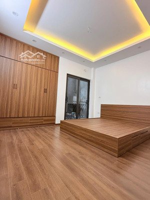 10m ra ô tô phố trần khát chân nhà đẹp dân xây ngõ thông 2 đầu sổ cc 2 thoáng ở ngay 37m2 x5t giá n
