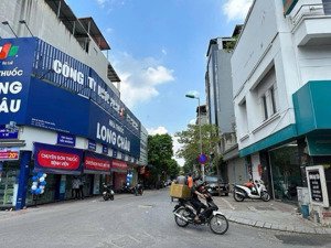mặt phố - lô góc, kinh doanh, 32m2 - 6t - thang máy, phố đội cấn, 14.2 tỷ
