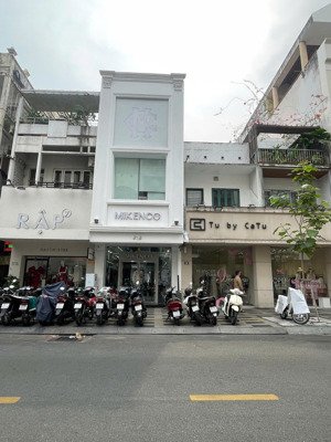 bán nhà mặt tiền khan hiếm siêu đẹp đặng thị nhu ,p.nguyễn thái bình q1 -dt:4.2x15 5 lầu giá 38 tỷ