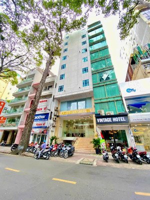 bán tòa nhà vị trí kim cương lê thánh tôn p.bến nghé q1 -dt: 5x21m hầm 8 lầu hđt 320tr/th giá 90 tỷ