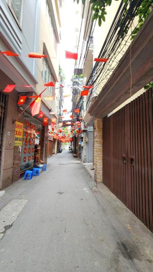 chính chủ cần bán nhà 6 tầng lầu ở khương đình, thanh xuân