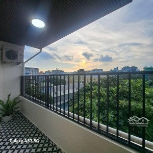 hoàng cầu - công viên - kd vỉa hè + oto dừng đỗ ngày đêm. 10tỷ quá hiếm