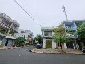 bán nhà góc 2 mặt tiền đường võ văn tần - s=76,3m2 =4,4x17,5m =2 tầng - khu dân trí cao - 8,3 tỷ