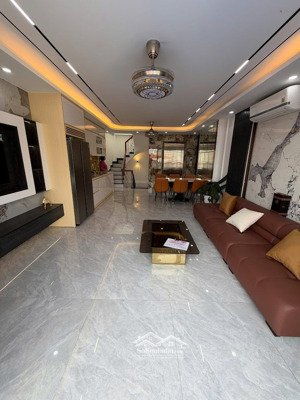 siêu phẩm ngoc thuy-7tầng -gara-thang máy nội thất tiêu chuẩn ks 5 sao -giá có 102 -15,9tỷ