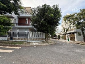 bán nhà 2 mặt tiền phan thị nể, cách biển vài bước chân, dt 85m2 3 tầng giá 9,9 tỷ