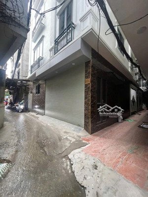 bán nhà phố giáp bát 6tầng thang máy.46m2- mt 7.7m ô tô đỗ ngoài bờ sông sét cách 20m.thông thoáng
