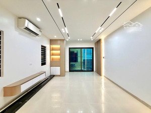 oto đỗ cửa - 6 tầng - 51,9m2 - thang máy