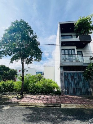 đất giá tốt tái định cư đất lành, nam nha trang diện tích: 72m2 ngang 4.5m