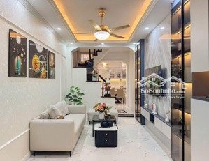 bán nhà- mỹ đình -ở ngay full nội thất cao cấp -4 phòng ngủ 36m- nhà 4 tầng mt 3m giá 8,1x tỉ