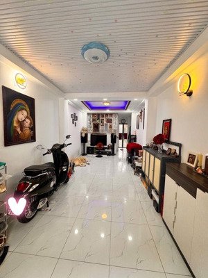 hiếm bán nhà nguyễn thái sơn- 5.5 tỷ - chủ thiện chí