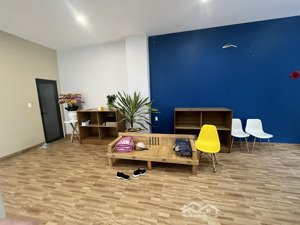 cho thuê nhà tầng trệt căn góc khu đô thị lê hồng phong 2, lô góc 2 mặt tiền, dtsd 112m2