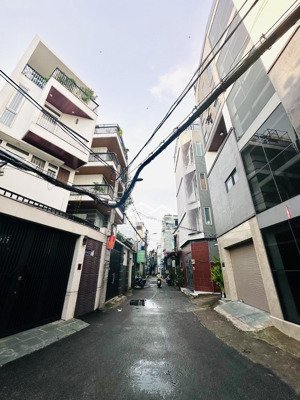 nhà hẻm xe hơi quang trung p10 50m ra mặt tiền 2 tầng đúc chỉ 4.85 tỷ