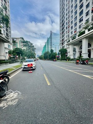 shophouse khối đế 2 tầng khu đô thị đại kim, quận hoàng mai, giá nhỉnh 15 tỷ