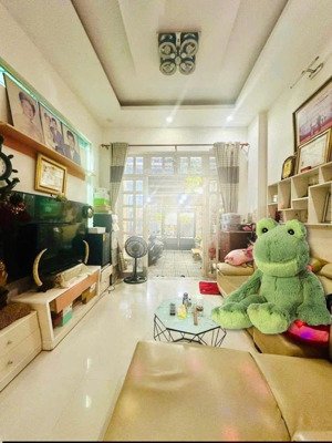 7tỷ thương lượng chính chủ bán nhà mặt tiền nội xe hơi phường 4, q8 cũ nay là phường chánh hưng