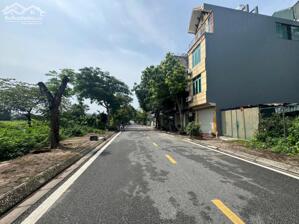 Bán đất tái định cư giang biên, 40m2 đường to đẹp, view thoáng