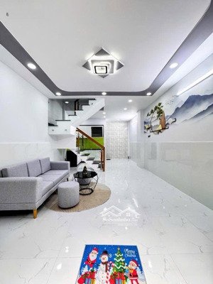 bán gấp căn nhà dt 65m2-1tỷ750 gần chợ tân chánh hiệp quận 12 đang cho thuê 7tr/tháng shr