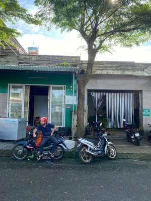 bán 2 căn nhà liền kề khu tttm kim long