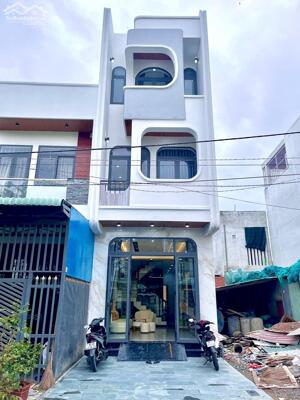 Bán Nhà 1 Trệt 2 Lầu Ngay Công Viên KDC Hưng Phú - Đoạn Qua Cầu 26/3, P.Hưng Phú, TP.Cần Thơ