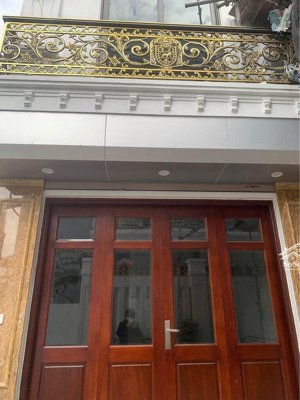 siêu hiến trịnh văn bô- 40.1m-nhà 6 tầng thang máy-ở ngay-giá chỉ 6.9 tỷ! em lưu 