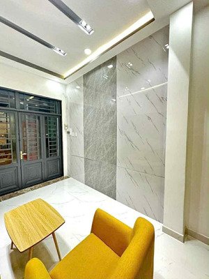 bán nhà lê đình thám, 4,5 tỷ, 34m2, hẻm 4m giá tốt ở tân phú