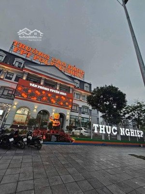 trịnh văn bô 6 tầng thang máy thông sàn, 10m ra mặt phố , gara ôtô tránh, kinh doanh văn phòng,